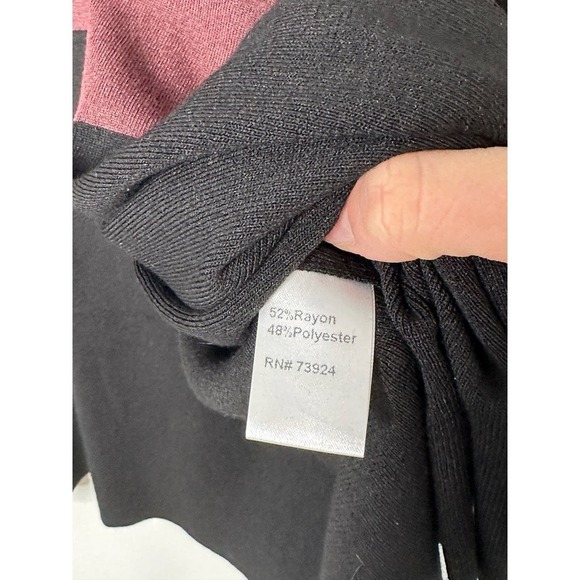 Misook Size L/XL NWT Hooded Cardigan Sweater in Black and Maroon - Picture 5 of 5